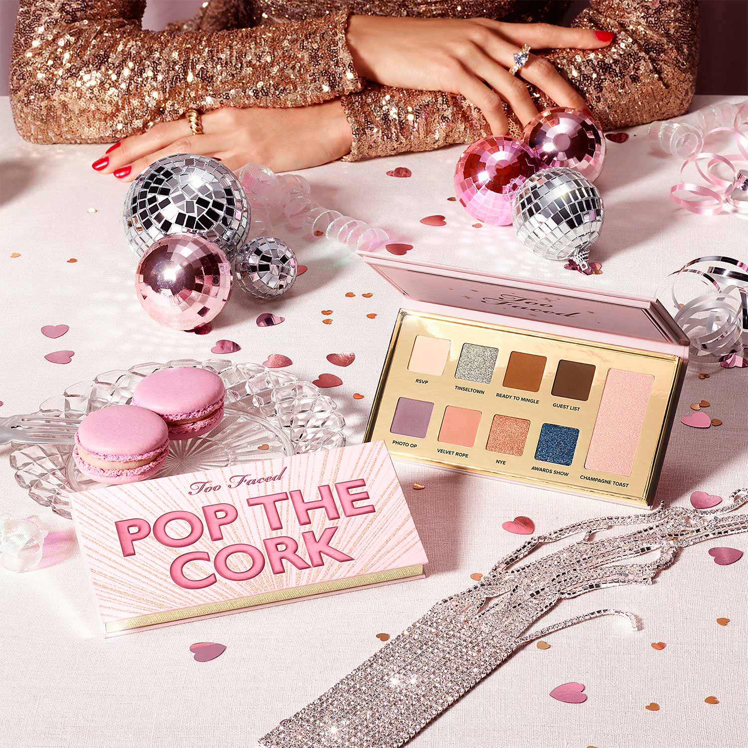 POP THE CORK (SET DE PALETAS PARA OJOS Y ROSTRO CON GLOSS PLUMPER)